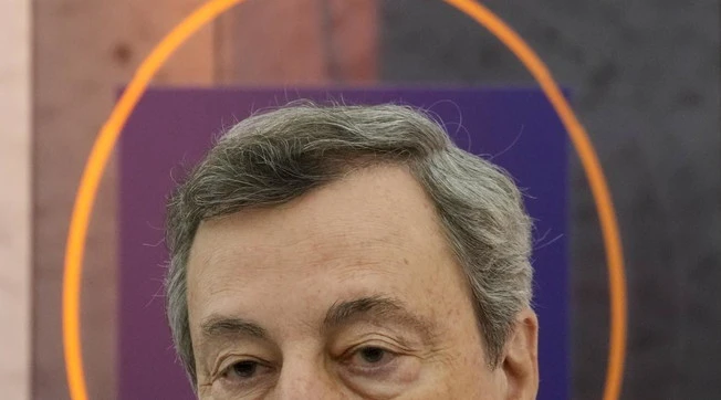 Mario Draghi, la profezia di Guerini sul futuro del governo: "Le ripercussioni del ballottaggio", c'è aria di crisi?