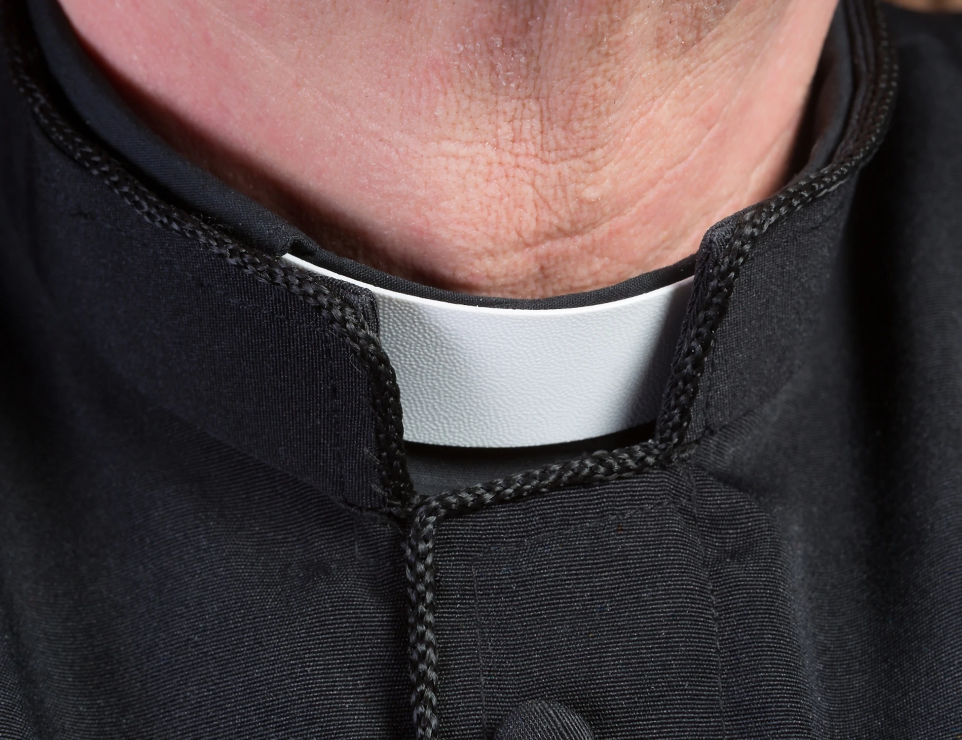 Roma, truffa clamorosa: i lingotti e il prete, due fratelli rovinati