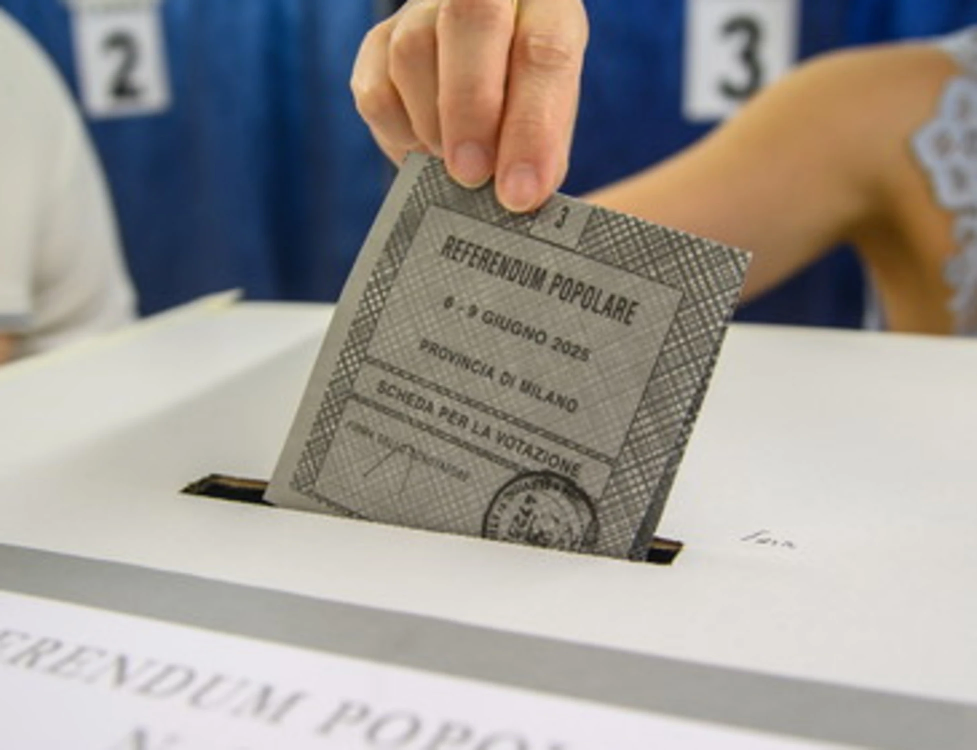 Referendum, il dogma dei progressisti: se non li voti sei un volgarotto