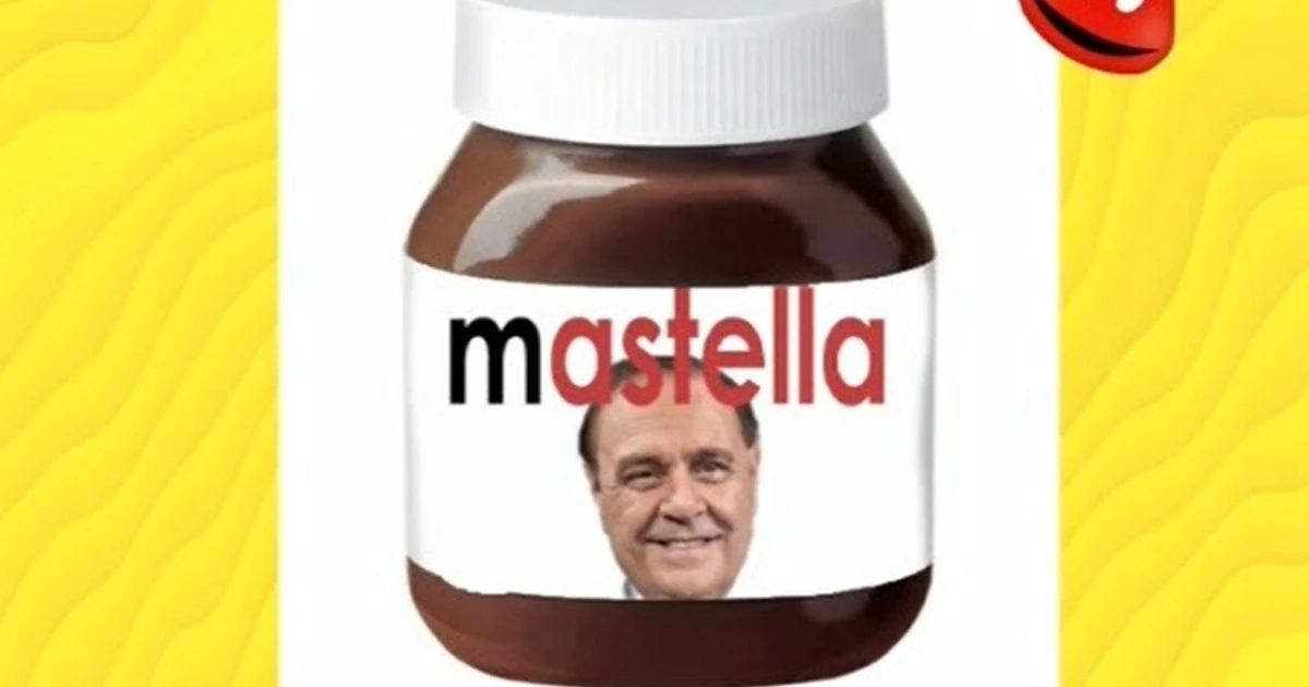 Striscia la Notizia, strepitoso sfottò a Clemente Mastella: crisi di governo, occhio a questa foto