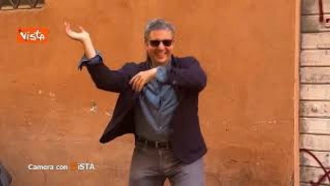 In punta di piedi, su Camera con Vista. La trasmissione di Alexander Jakhnagiev su La7