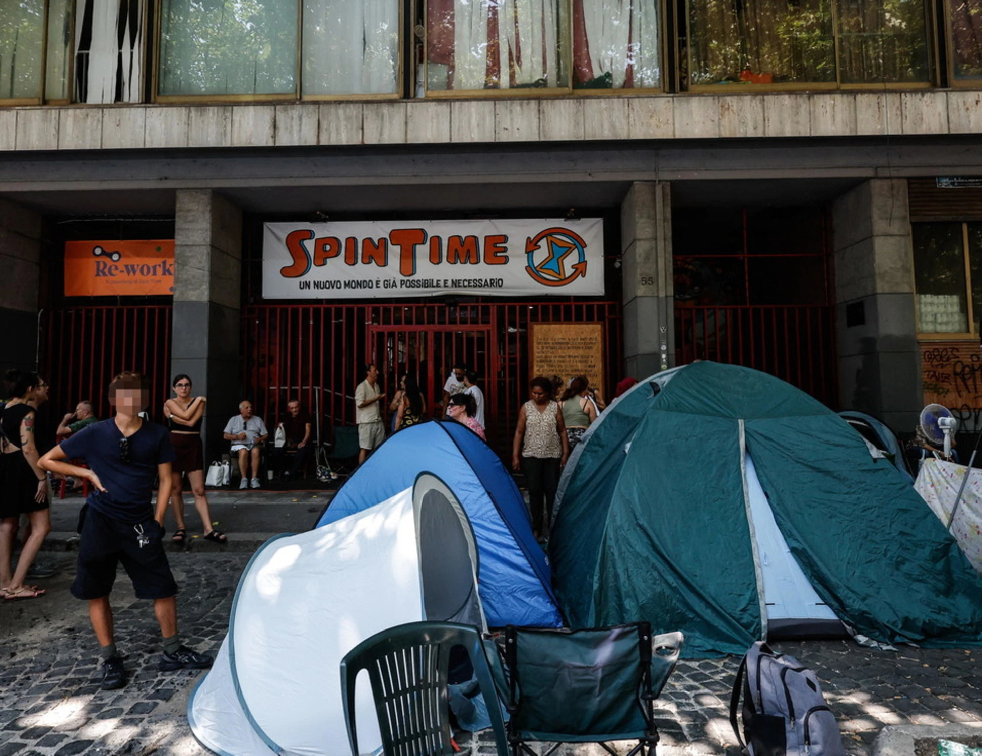 Cari Vip di sinistra, perché lo Spin Time non lo comprate voi?