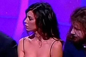 C'è posta per te, Belen Rodriguez e il tumore della nonna: "Quando avevo 18 anni..."