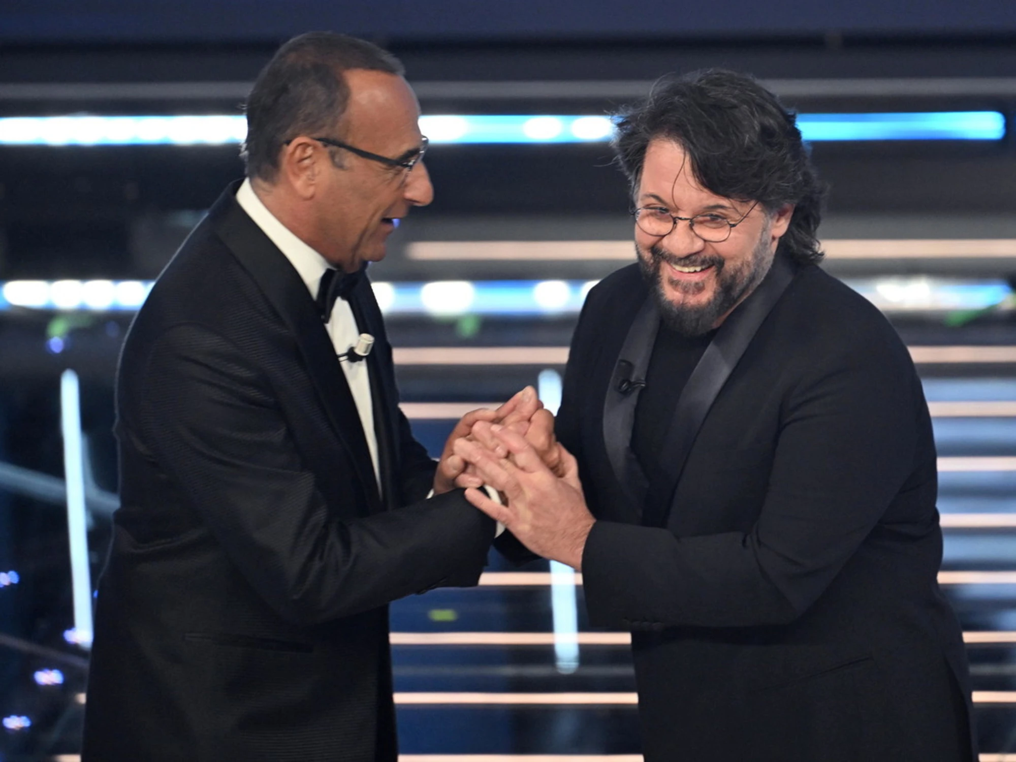 Sanremo 2026, Carlo Conti senza precedenti: il siluro contro Petrecca