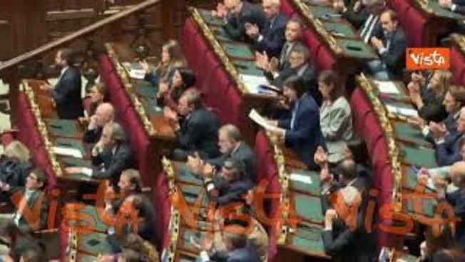 Schlein a maggioranza: “Prima le poltrone” è il vostro slogan per la prossima campagna elettorale