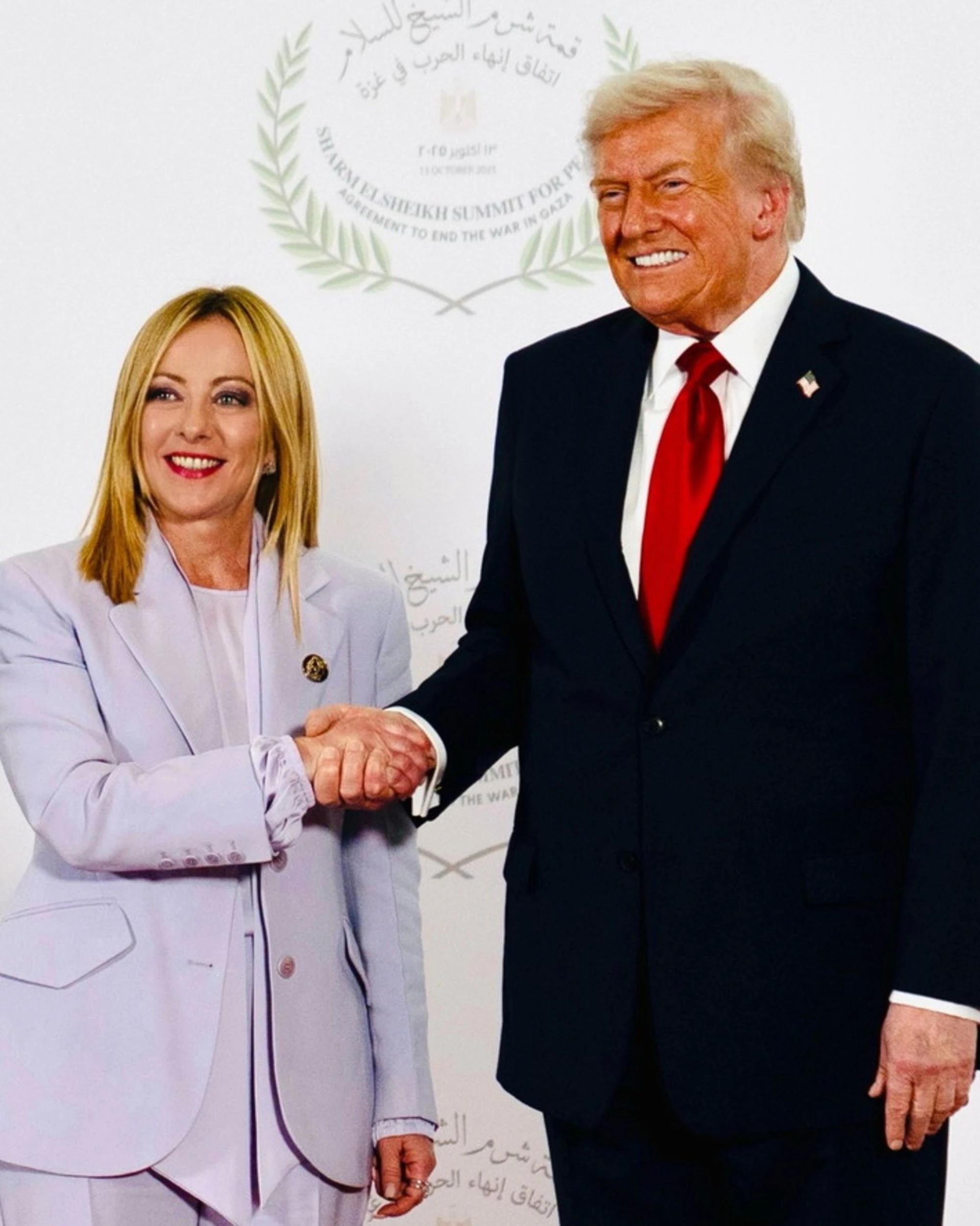 Meloni, lo spot di Trump: "Leggete tutti il suo libro"