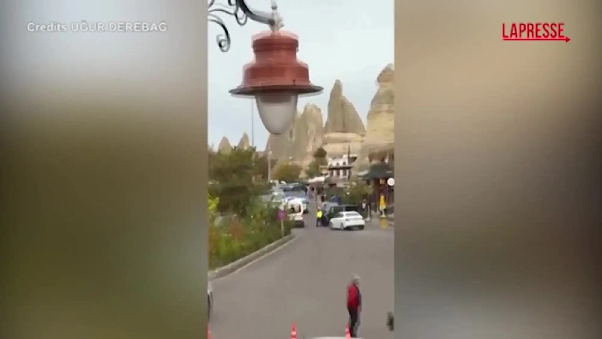 Turchia, crolla un "camino delle fate" in Cappadocia