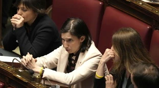Elly Schlein e Meloni, il gesto a fine scontro: tutti spiazzati