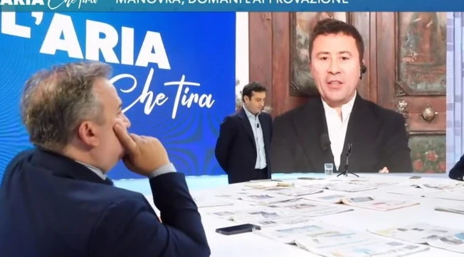 Italo Bocchino, la teoria sul reddito di Giuseppe Conte sconvolge Telese: "Sei pazzo?"