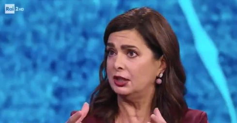 Che Tempo Che Fa, Laura Boldrini da Fazio perdona Beppe Grillo: "Disposta a incontrarlo"