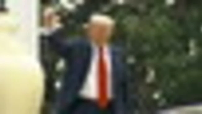 Lavori in corso alla Casa Bianca, Trump vuole allargare sala da ballo