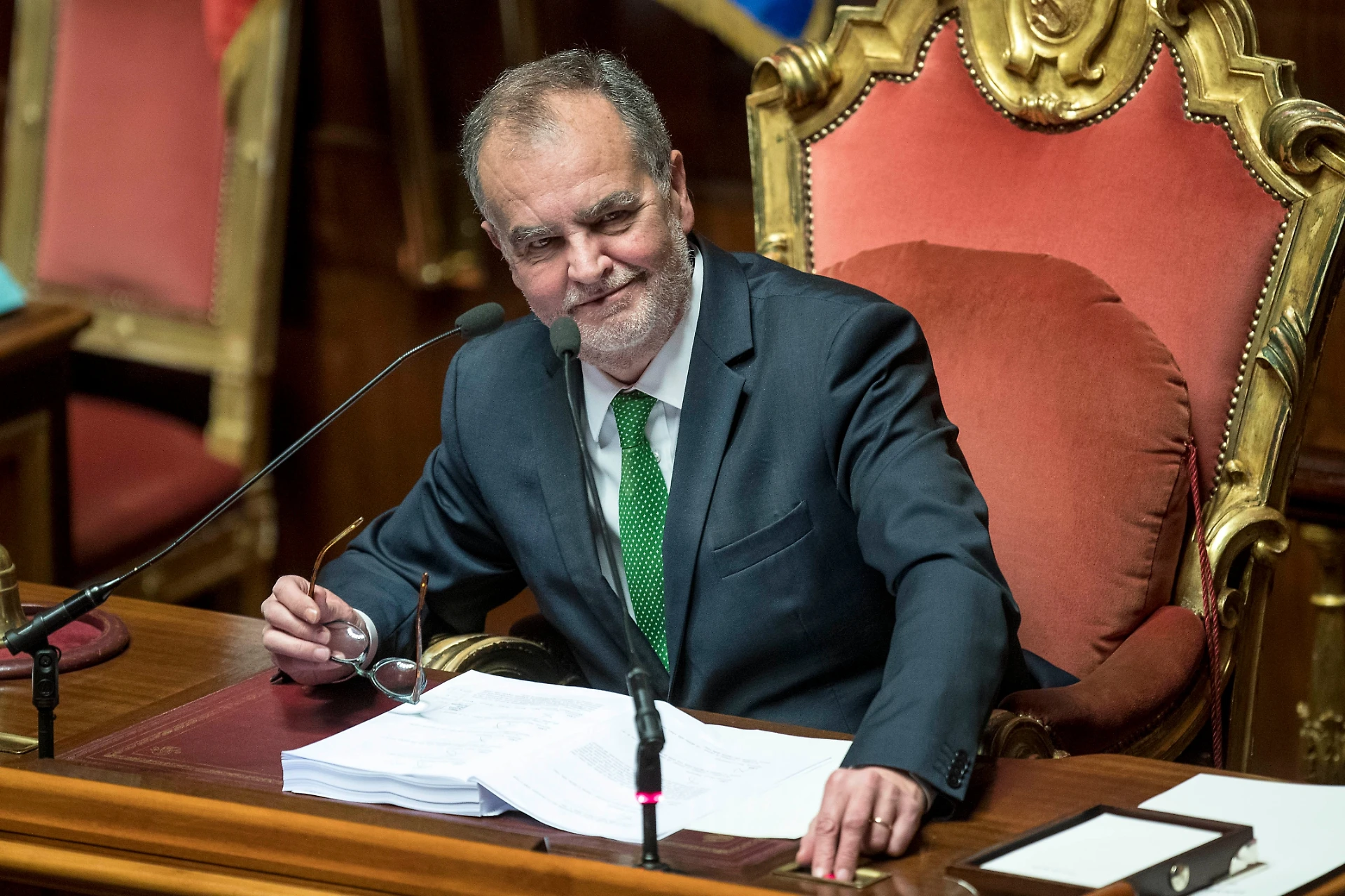 Roberto Calderoli: "La Cei benedice le larghe intese. E Papa Francesco la smetta di sfinirci sugli immigrati"