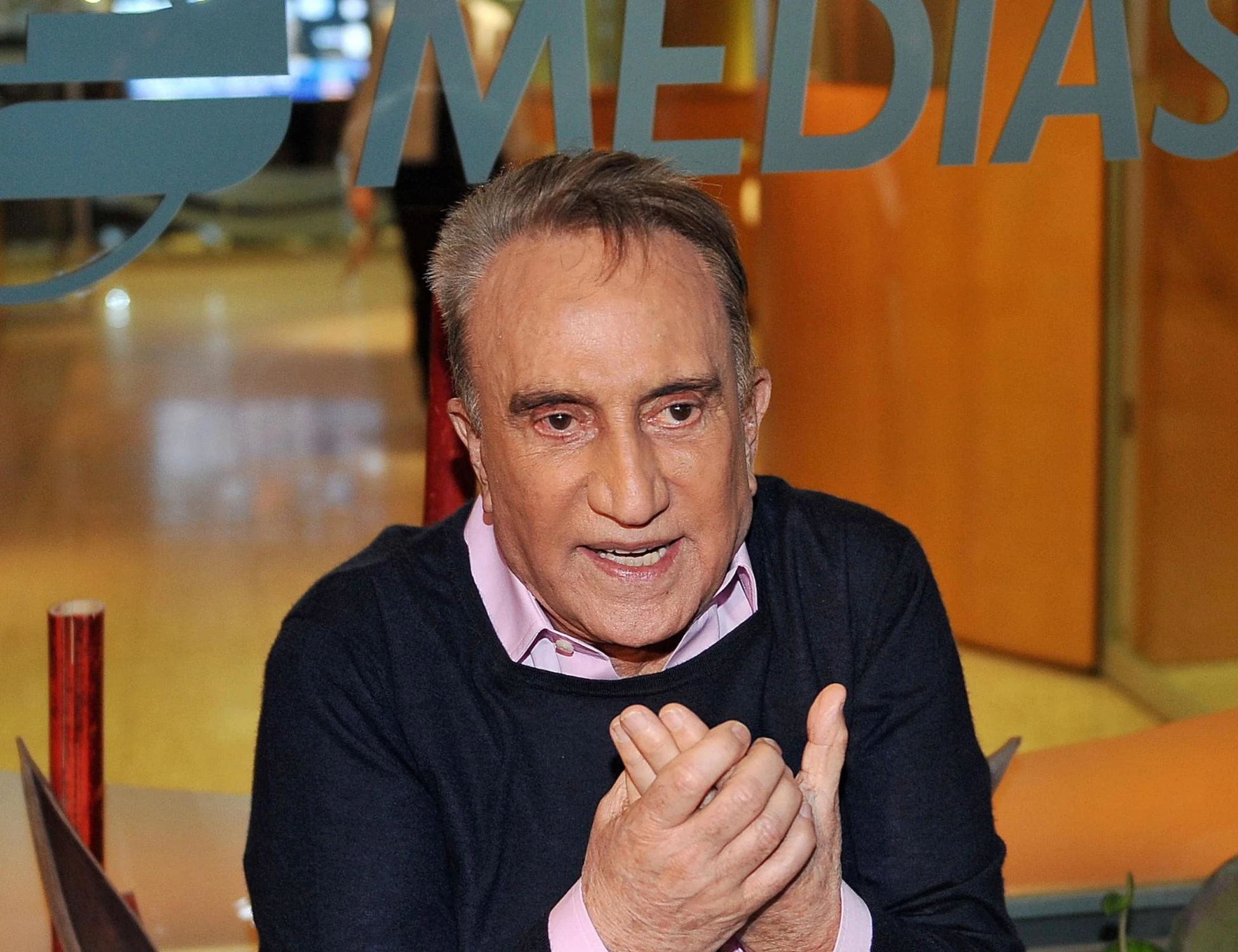 Morto Emilio Fede, la conferma della figlia: le ultime drammatiche ore del giornalista