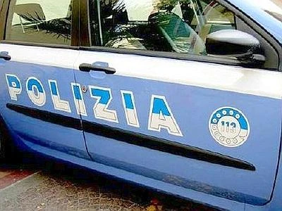 Porta i figli a scuola e viene aggredita in un parco di Milano: 42enne denuncia violenza