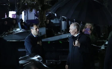 https://media.liberoquotidiano.it/JOtnGqB4zzEBJRqv2vwvm8x6Py5Amla0laSJiC8TNzM/width:800/quality:90/aW1hZ2VzLzIwMjYvMTAvMTAvMTA0NzU1NzAxLTE5MDQ1ZDkyLWUxNzEtNDI0Yi04NzkzLWJkNTQ4ODI4ZmM2OC5qcGc.webp