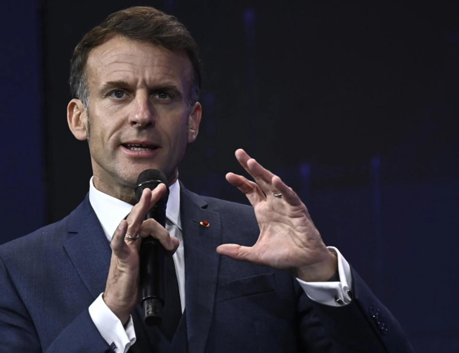 Effetto-Macron, sondaggi e tam tam all'Eliseo: chi vincerà in Francia