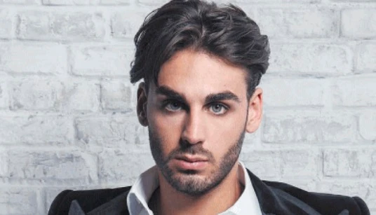 Amici, Alberto Urso confessa a Libero: "Qual è il mio nuovo sogno", il tenore vola altissimo