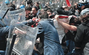 https://media.liberoquotidiano.it/JSPNMgAfl8XfmFzm8GWJfgAbwiYurOKeD81rNaj_ycI/width:800/quality:90/aW1hZ2VzLzIwMjYvMDUvMDMvMTMwMjAwNTIyLTQ3YzlmNGQ0LWU3ZmMtNGI3YS04NDYxLTQ1MDEyYWYzNzVlMC5qcGc.webp