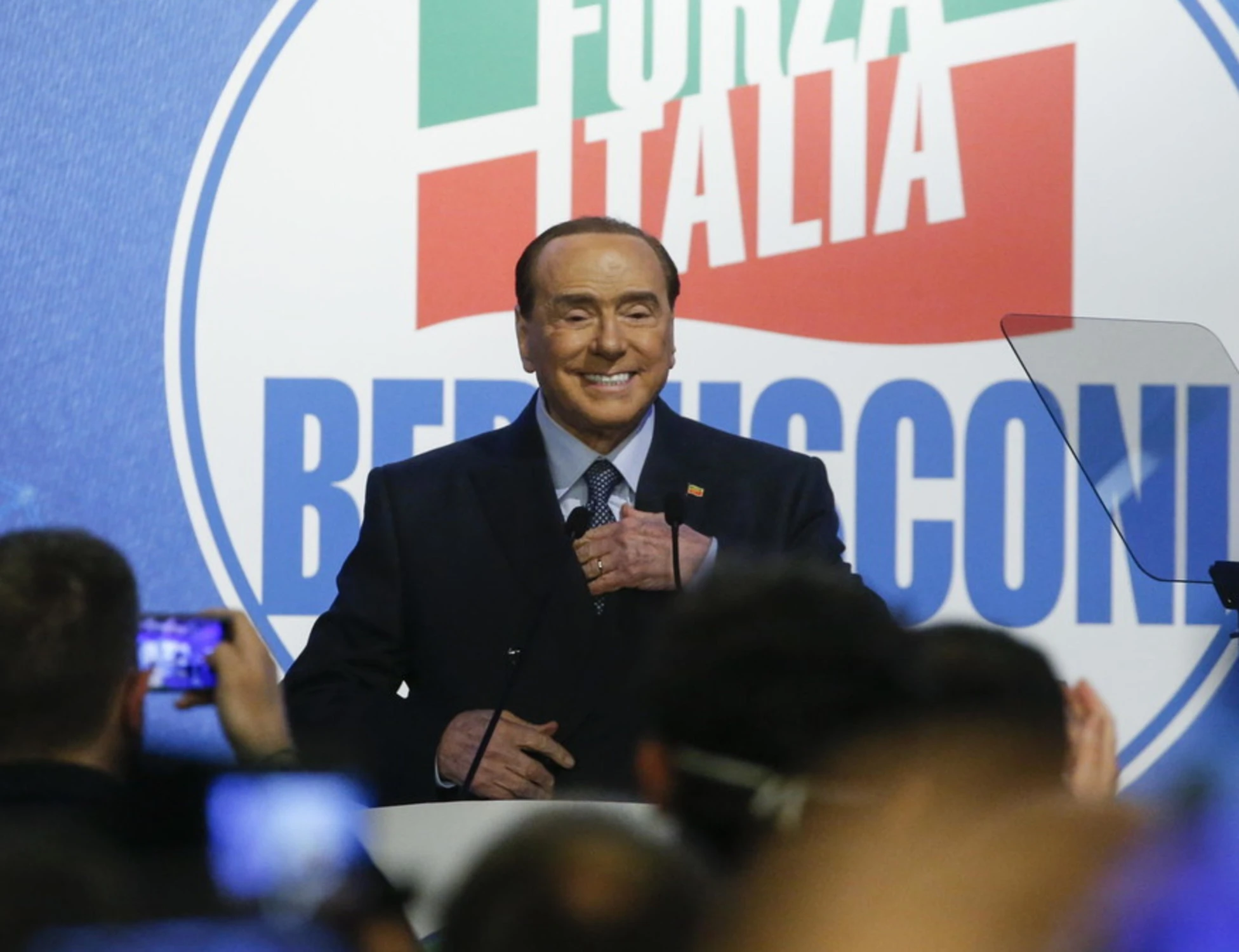Marina, orgoglio per papà Silvio Berlusconi: "La sua eredità. E quei giorni a Cesano Boscone..."