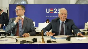Ucraina, consiglio Esteri Ue a Kiev: niente fondi Usa, le conseguenze