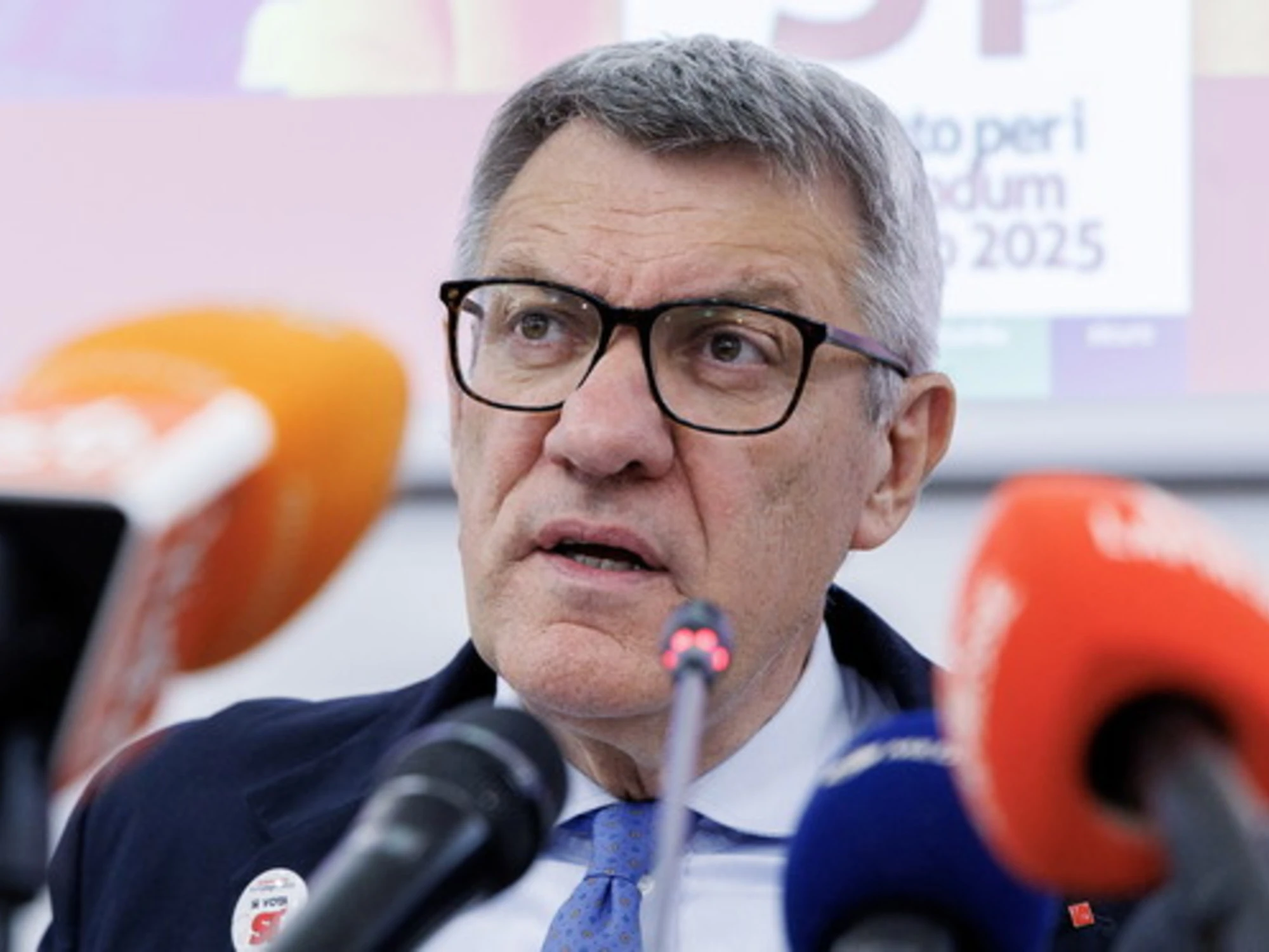 Maurizio Landini e il passaggio finale luogo-comunista