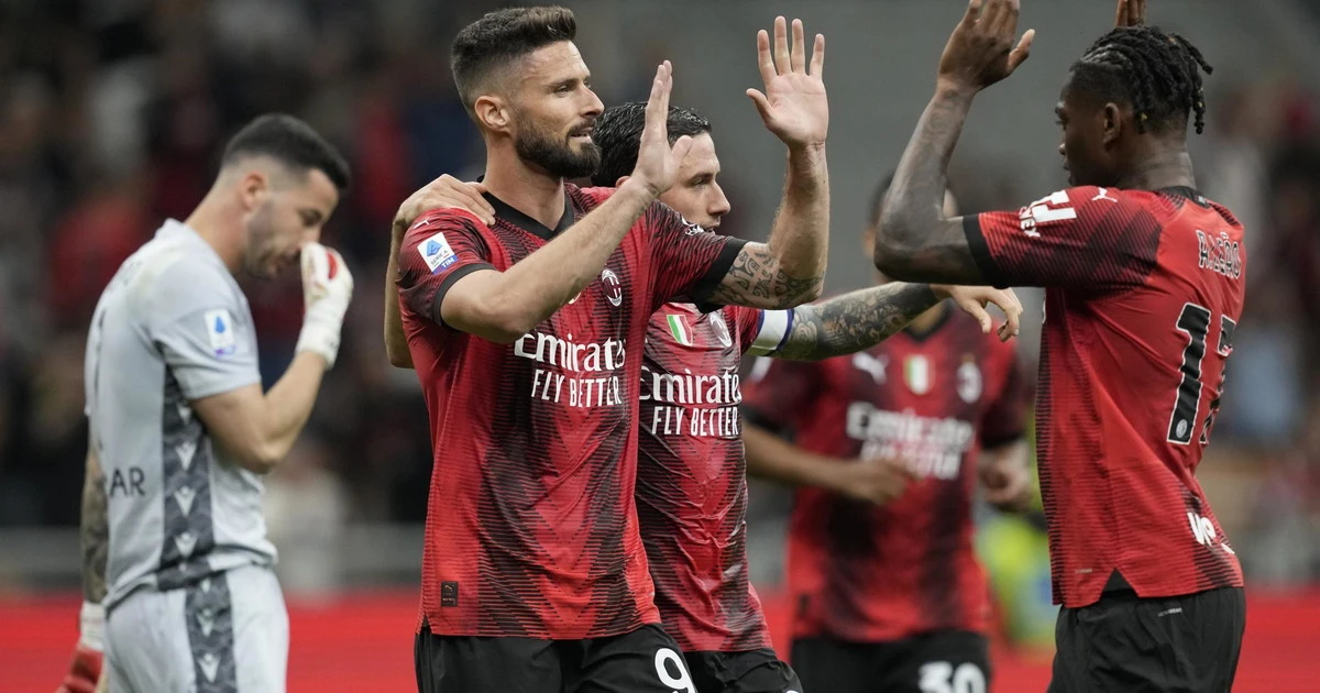 Milan, un indizio pesantissimo: ecco il nuovo bomber, i tifosi impazziscono