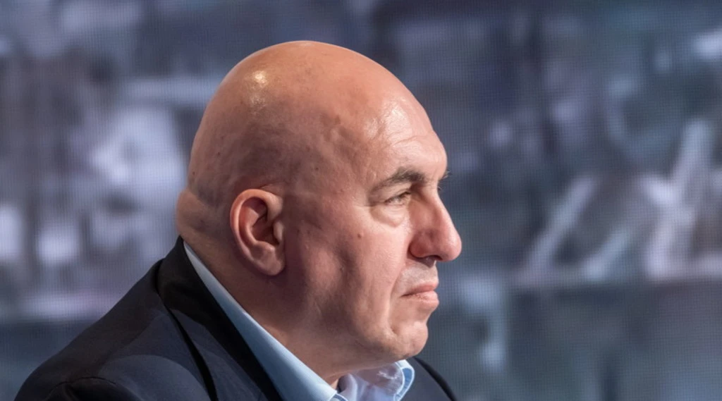 Guido Crosetto difende la Meloni: "Cgil? Gli altri non sono degni?"