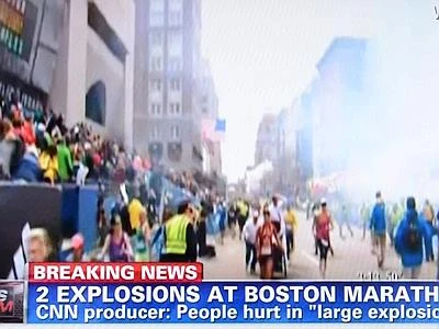 Boston, bombe al traguardo della maratona: morti e feriti