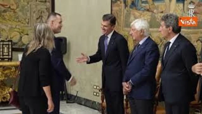 https://media.liberoquotidiano.it/JXLLdAD1P9xMkyklPomr1Sy_5RB9S_85dmTBGdB14_A/width:800/quality:90/aW1hZ2VzLzIwMjUvMDkvMDUvMTQxODIxODEzLWE0YTdhZjE1LTc2ZTYtNGNhMi1hZGNiLTQ0ZDM5ZDAxNWE3Zi5qcGc.webp