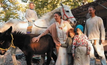 Famiglia nel bosco, il video che inchioda i giudici: cosa sta emergendo
