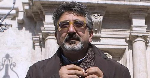 La follia del senatore Bartolomeo Pepe, ex M5S: sulla strage di Motta Visconti l'ombra dell'esoterismo