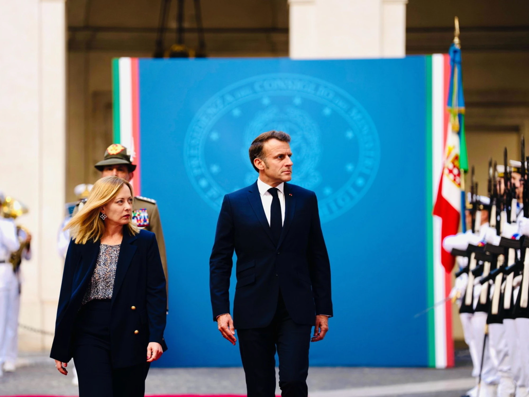 Btp in sorpasso su Parigi