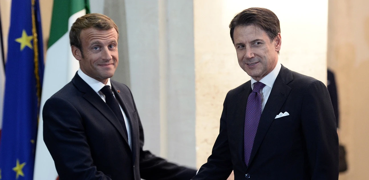Immigrazione, Giuseppe Conte incontra Emmanuel Marcon: Italia sconfitta ancora?