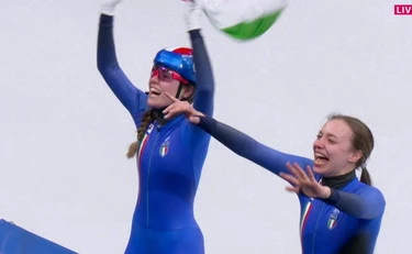 Milano-Cortina, Fontana-Sighel: oro azzurro! Arianna leggendaria, a 1 medaglia dal record di Mangiarotti