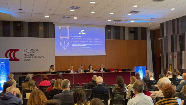 Conai, italiani interessati ai temi ambientali ma si fidano poco dei social