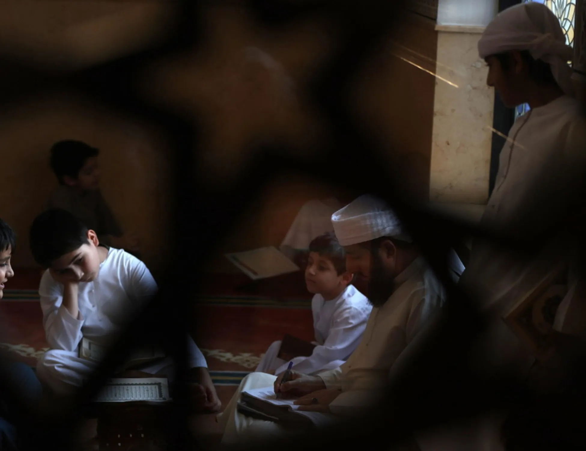 Firenze, maschi e femmine separati per il Ramadan: scandalo a scuola