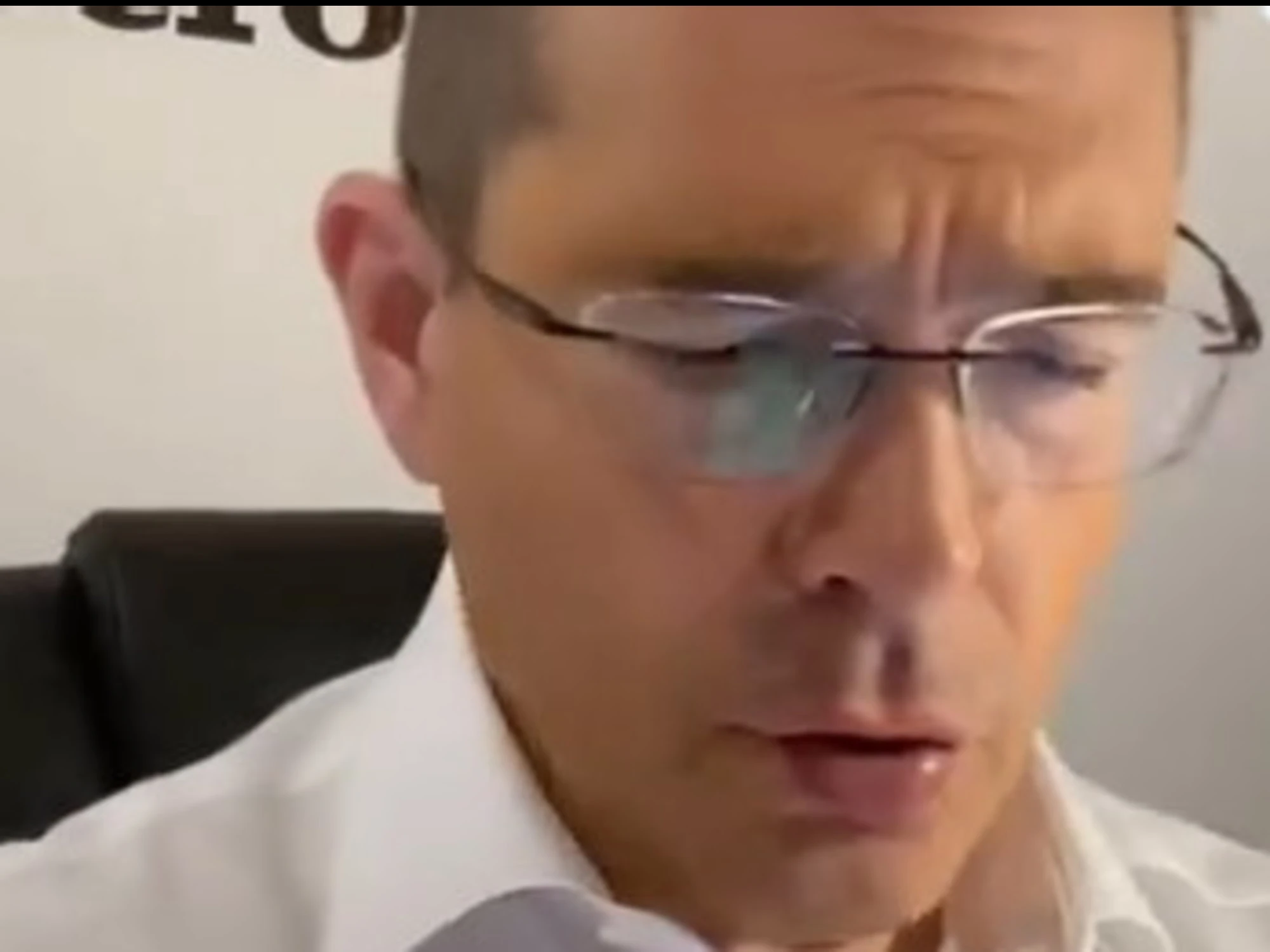 Capezzone, "un bel problemone per la Todde". Bomba sarda sul centrosinistra