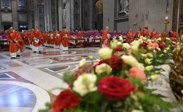 Conclave, il cibo vietato per motivi di sicurezza ai cardinali