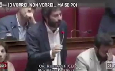 FdI inchioda Pd e M5s con questo video: "Che amore per la poltrona!"
