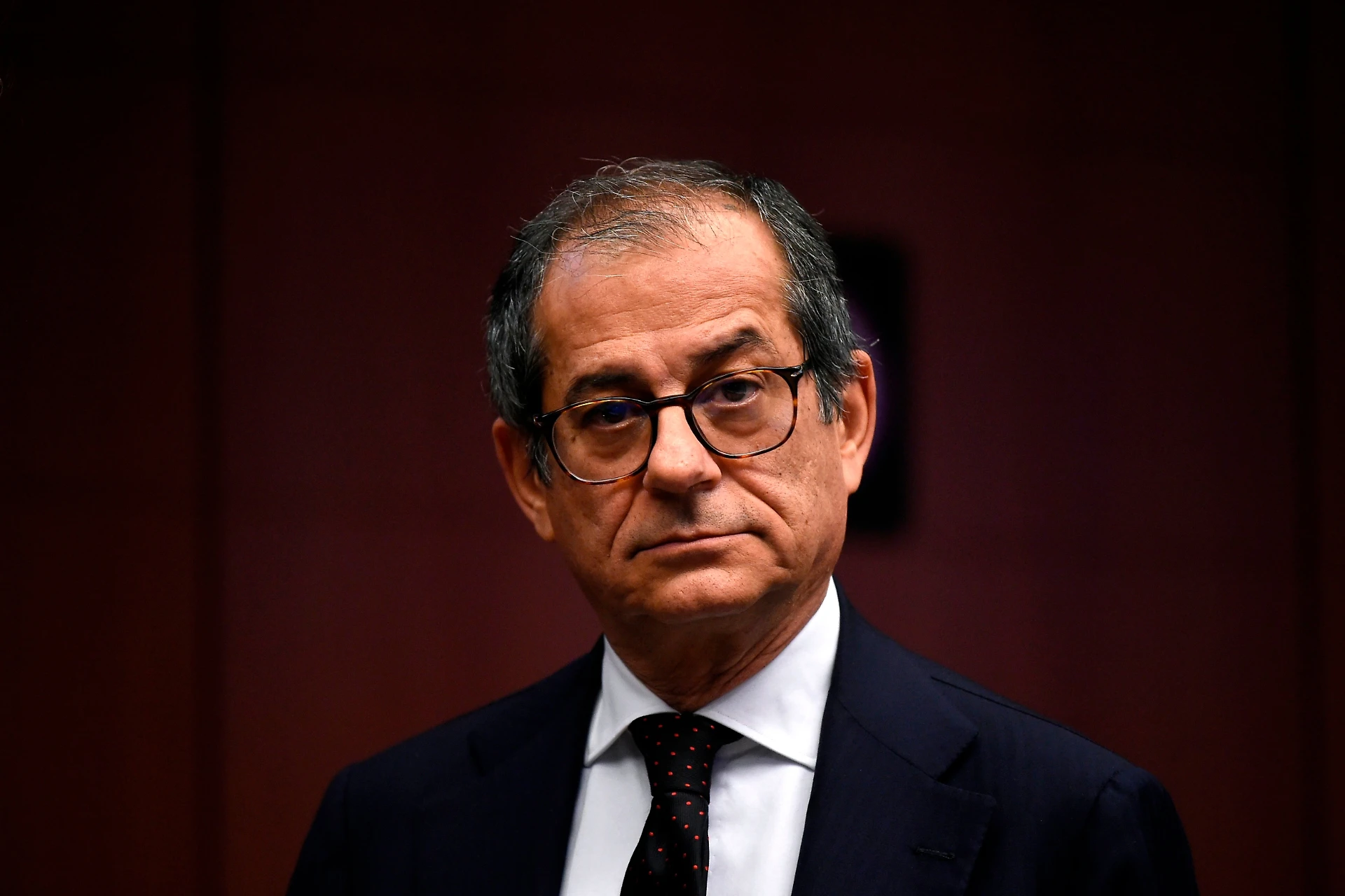 Giovanni Tria, le voci sul rimpasto: fanno fuori il ministro dell'Economia per salvare il governo?