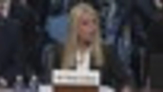 Trump silura Pam Bondi, al suo posto l'ex avvocato personale Blanche