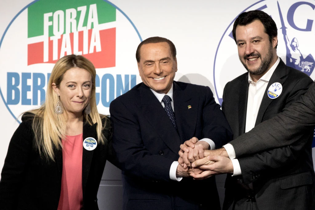 Elezioni comunali, al primo turno il centrodestra unito fa il pieno. Il Pd tiene solo a Brescia, tracollo M5s