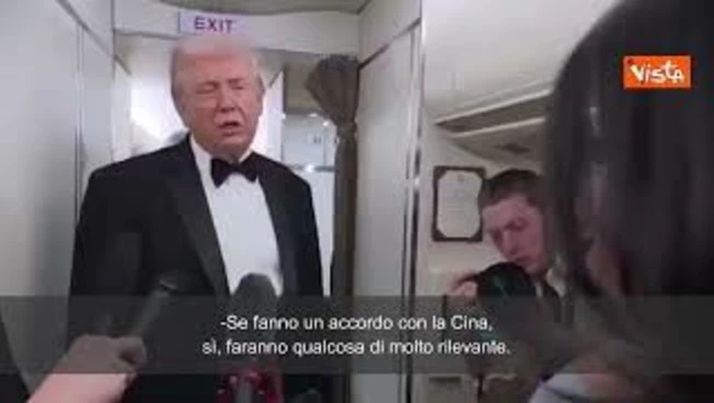 Trump: "La Cina si impossesserà del Canada ed eliminerà l'hockey sul ghiaccio"