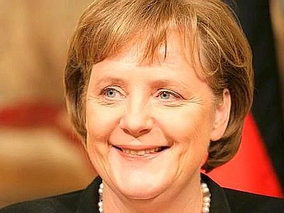 Crisi, monito di Angela Merkel: "La Ue non finanzi la crescita con un nuovo debito"