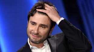 Alessandro Di Battista, la farneticante lezione di giornalismo: "Non sono Hemingway, ma imito Pasolini"
