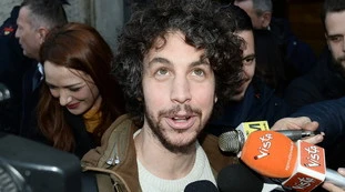 Sardine, Mattia Santori invoca la patrimoniale: "Prelievo secco dell'1% a tutti gli italiani"