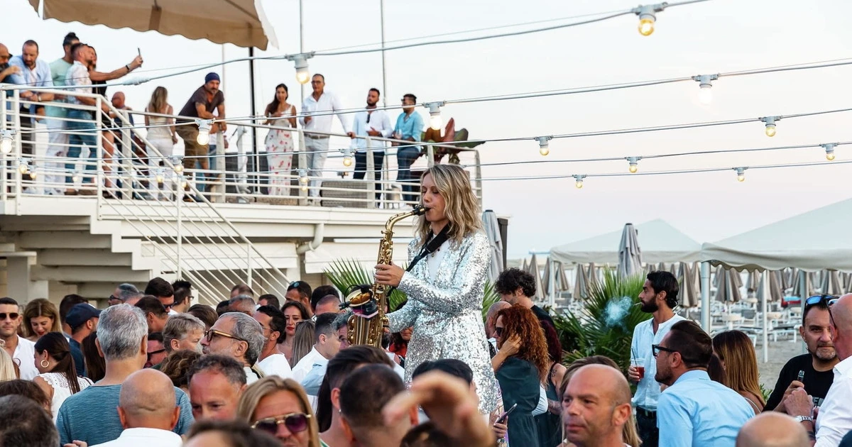  Sunset Aperitif, Fino, Papeete, Ben Dj, Mitch B., The Beach: il divertimento si vive al tramonto, non di notte