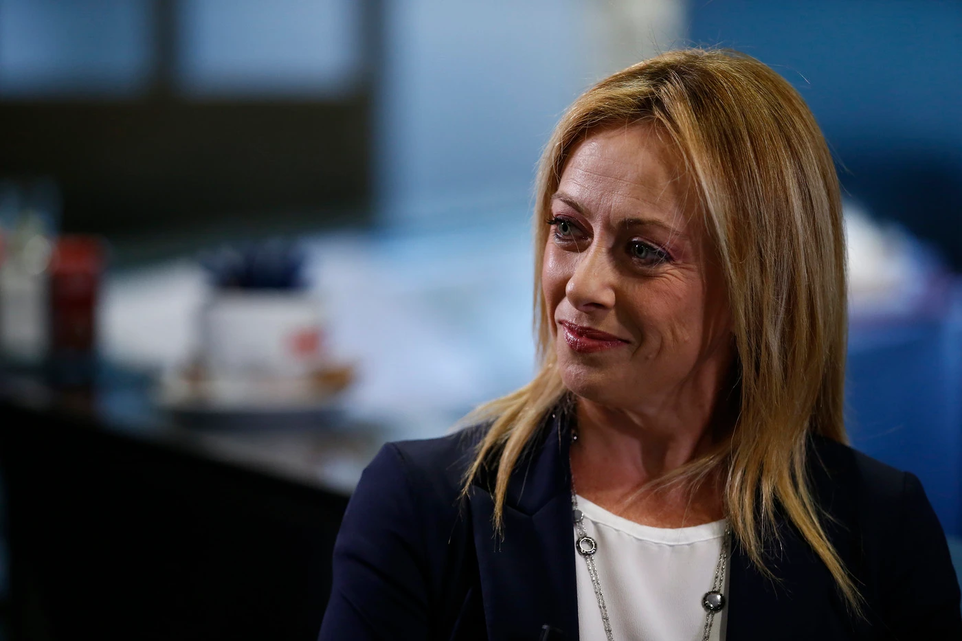 Giorgia Meloni sfida il fantasma di Gianfranco Fini: il "ritorno a casa", orgoglio destra