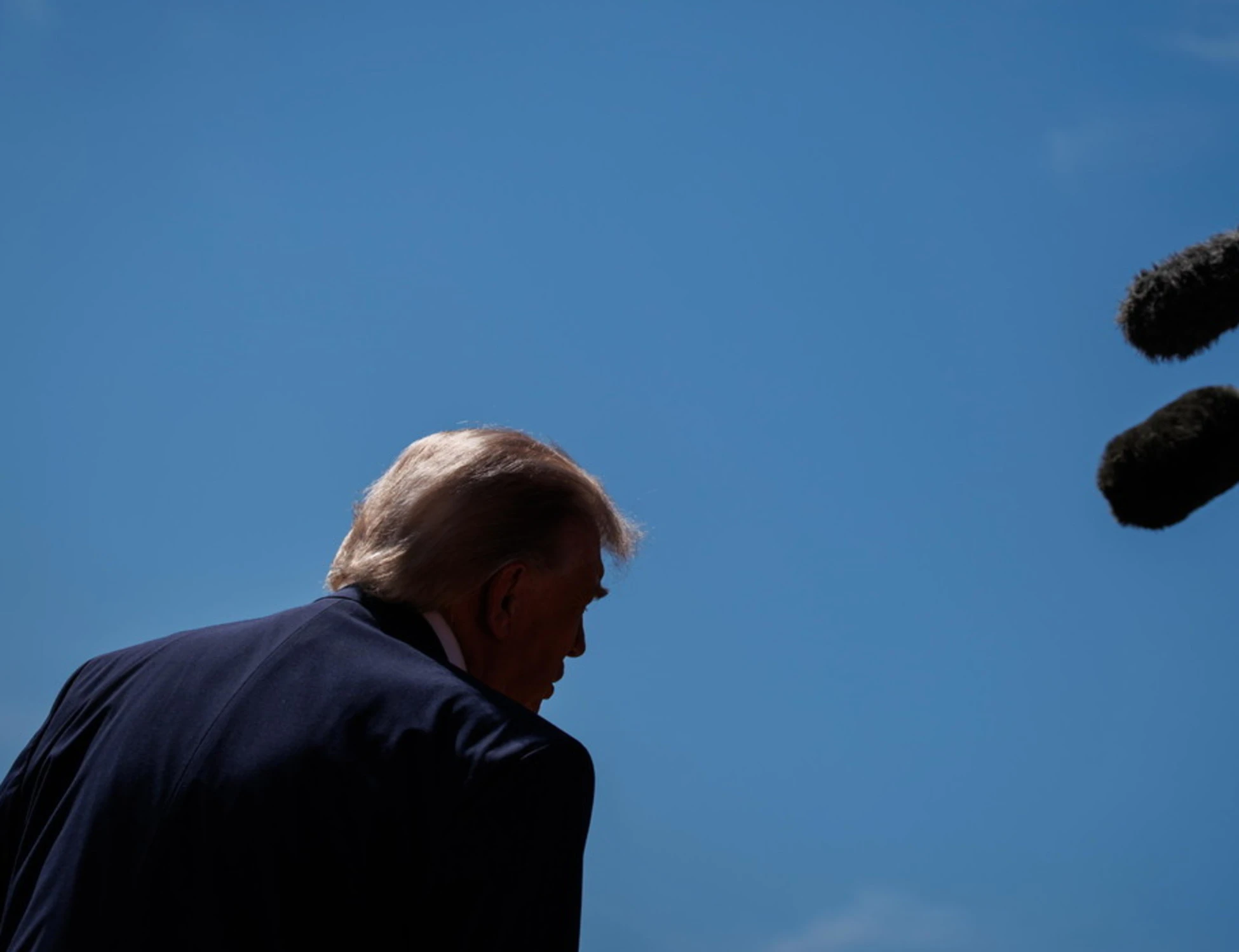 Iran, "Trump concede altri 7 giorni". Il gioco sporco dei Pasdaran