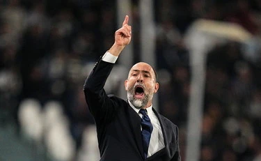 https://media.liberoquotidiano.it/JoapK-Oo6aQGcCPAxUimYP_F440WOJf573mRAT_IEqY/width:800/quality:90/aW1hZ2VzLzIwMjUvMTAvMjAvMDYzMDAzODMwLTRjYjIyZGEwLWMxMmItNDVhMi1iZTZiLWZhMDNhOTA3YzE2MS5qcGc.webp